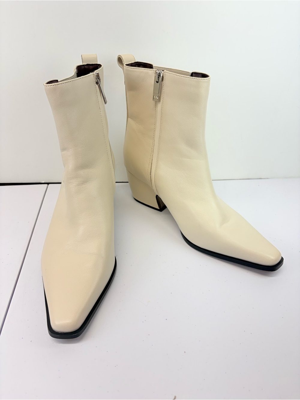 Franco Sarto Womens Size 9.5M Vianca Off White Leather Ankle Boots